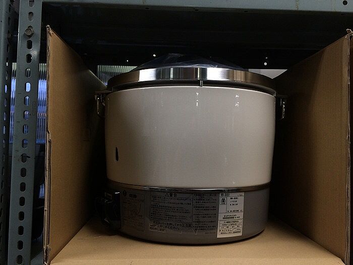 岐阜にて、厨房機器 リンナイ製　ガス炊飯器 RR－30S1を買取いたしました