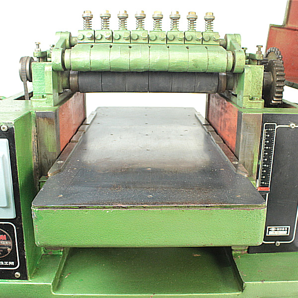 鈴三鉄工 自動かんな盤 GN-25 自動かんな盤 GN-25