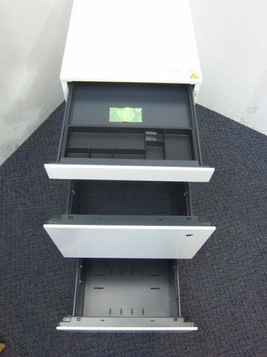 イトーキ インサイドワゴン JM-046MPC-W9 インサイドワゴン JM-046MPC-W9