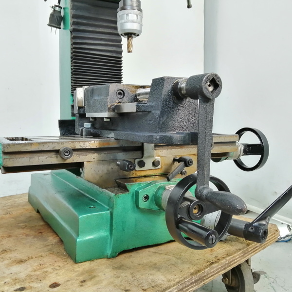 ホーセイ 卓上フライス盤 DK15-520 卓上フライス盤 DK15-520