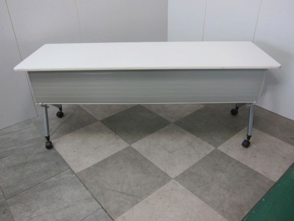 イトーキ 1800サイドスタックテーブル THXP-186S-W9 1800サイドスタックテーブル THXP-186S-W9