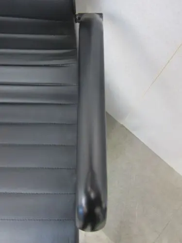  肘付きアルミナムチェア  肘付きアルミナムチェア 