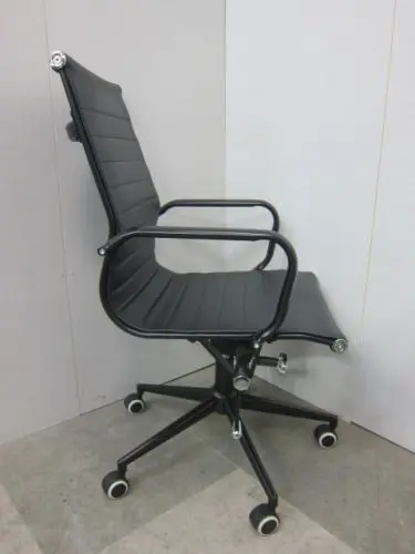  肘付きアルミナムチェア  肘付きアルミナムチェア 