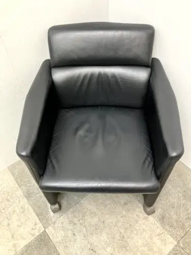 オカムラ キャスター付き固定肘付きミーティングチェア L286ZF P553 キャスター付き固定肘付きミーティングチェア L286ZF P553