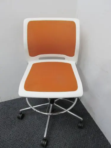 コクヨ カラベルチェア CR-FGM645N カラベルチェア CR-FGM645N