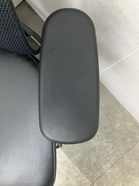 コクヨ ヘッドレスト・可動肘付インスパインチェア CRS-G2504E6 ヘッドレスト・可動肘付インスパインチェア CRS-G2504E6