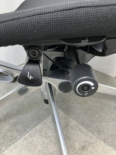 オカムラ バロンチェア CP83AR FDH4 バロンチェア CP83AR FDH4