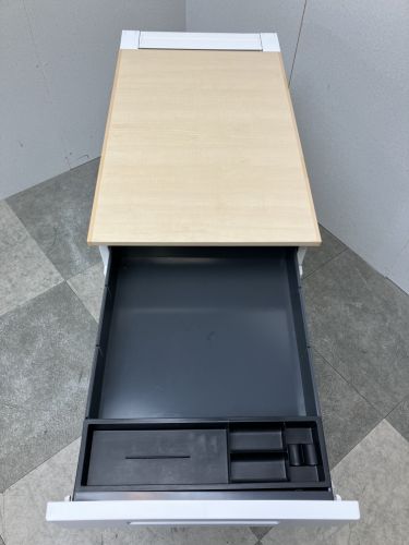 コクヨ 3段脇机 iS(アイエス)シリーズ 3段脇机 iS(アイエス)シリーズ