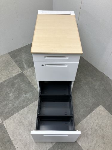 コクヨ 3段脇机 iS(アイエス)シリーズ 3段脇机 iS(アイエス)シリーズ