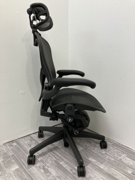 HermanMiller/ハーマンミラー ヘッドレスト付き可動肘アーロンチェア AE113AWB-0001 ヘッドレスト付き可動肘アーロンチェア AE113AWB-0001