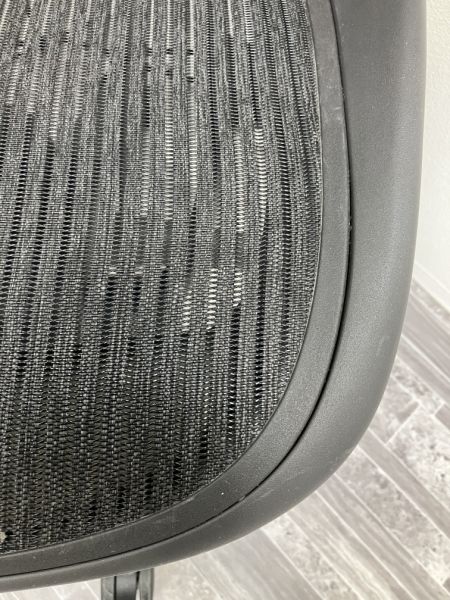 HermanMiller/ハーマンミラー ヘッドレスト付き可動肘アーロンチェア AE113AWB-0001 ヘッドレスト付き可動肘アーロンチェア AE113AWB-0001