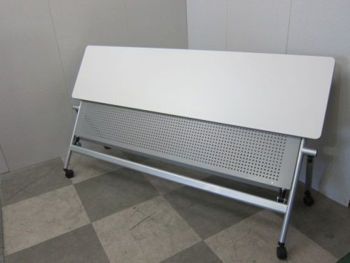 イトーキ 1800サイドスタックテーブル TNX-184LV-W9 1800サイドスタックテーブル TNX-184LV-W9