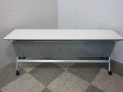 イトーキ 1800サイドスタックテーブル TNX-184LV-W9 1800サイドスタックテーブル TNX-184LV-W9