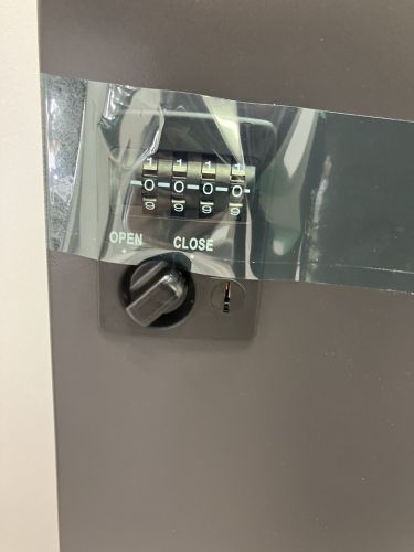 アイリスチトセ 4人用パーソナルロッカー SSN45PB-4HA-NBK 4人用パーソナルロッカー SSN45PB-4HA-NBK