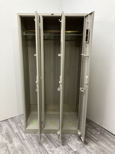 ウチダ 3人用ロッカー  3人用ロッカー 