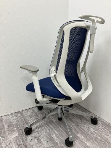 オカムラ 可動肘付シルフィーチェア C686BZ FMP3 可動肘付シルフィーチェア C686BZ FMP3