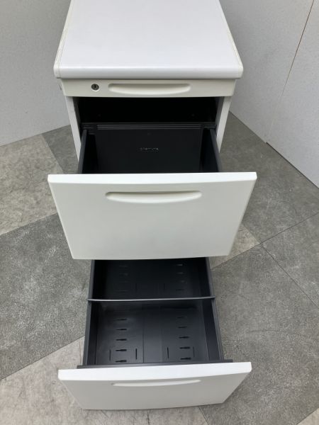 オカムラ 脇机 DS33VI ML76 脇机 DS33VI ML76