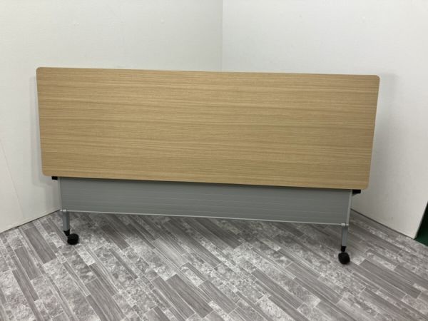 イトーキ 1800サイドスタックテーブル THP-186X1-98 1800サイドスタックテーブル THP-186X1-98