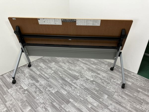 イトーキ 1800サイドスタックテーブル THP-186X1-98 1800サイドスタックテーブル THP-186X1-98