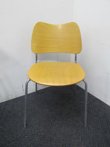 Lammhult/ラムホルツ スタッキングチェア  スタッキングチェア 