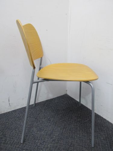 Lammhult/ラムホルツ スタッキングチェア  スタッキングチェア 