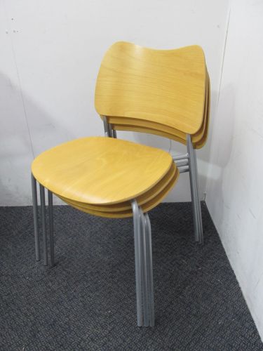 Lammhult/ラムホルツ スタッキングチェア  スタッキングチェア 