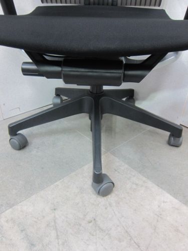 イトーキ 肘付きスピーナチェア KE-757GP-T1T1SG 肘付きスピーナチェア KE-757GP-T1T1SG