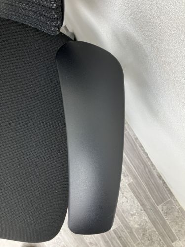 オカムラ 可動肘付バロンチェア  可動肘付バロンチェア 