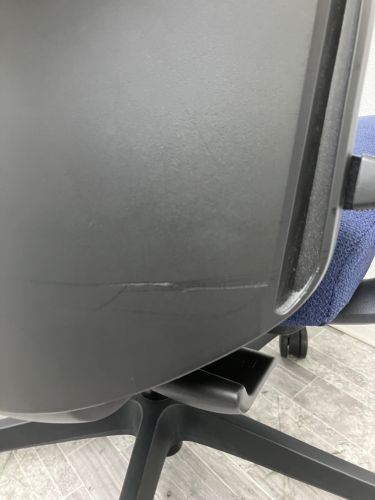 オカムラ 可動肘付エスクードチェア C496ZR FFW4 可動肘付エスクードチェア C496ZR FFW4