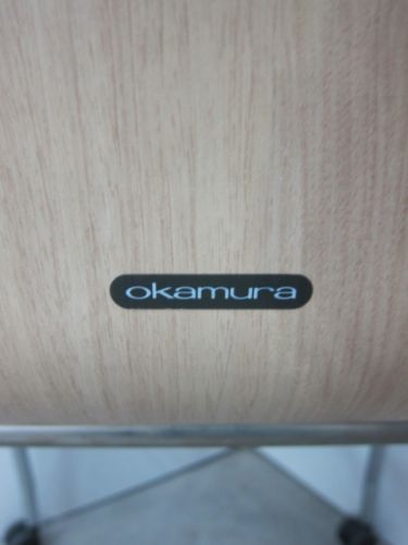 オカムラ キャスター付きモノスチェア 9326EY 9559 キャスター付きモノスチェア 9326EY 9559