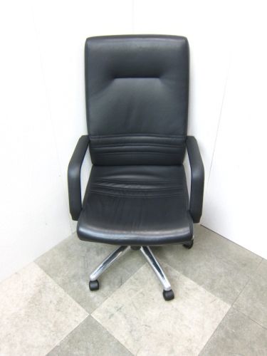 イトーキ エグゼクティブチェア KWC-105LA-Z9 T1 エグゼクティブチェア KWC-105LA-Z9 T1