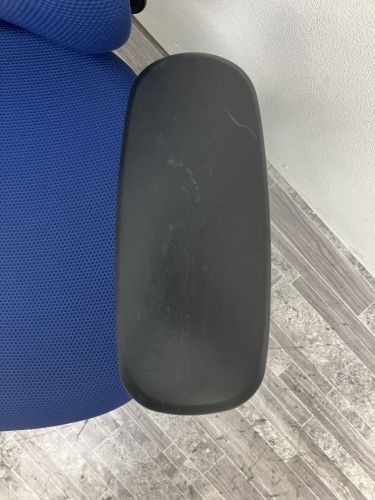 オカムラ 可動肘付シルフィーチェア C688BR FSF3 可動肘付シルフィーチェア C688BR FSF3