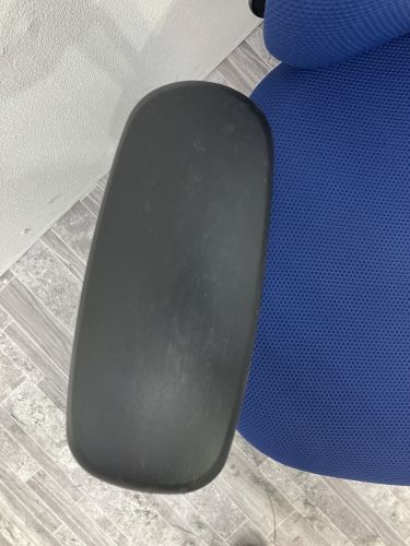 オカムラ 可動肘付シルフィーチェア C688BR FSF3 可動肘付シルフィーチェア C688BR FSF3