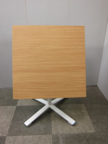 コクヨ 800角テーブル XYT-TFT88MC1 800角テーブル XYT-TFT88MC1