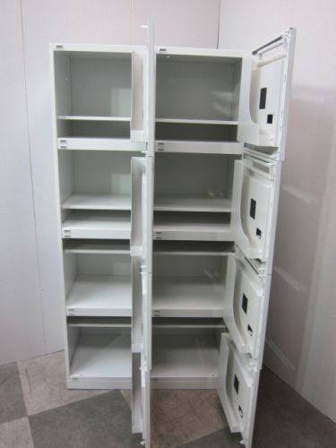 イトーキ 8人用パーソナルロッカー H2-M18908ST-W9 8人用パーソナルロッカー H2-M18908ST-W9