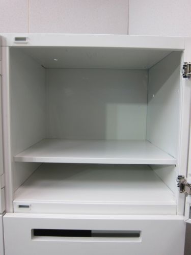 イトーキ 8人用パーソナルロッカー H2-M18908ST-W9 8人用パーソナルロッカー H2-M18908ST-W9