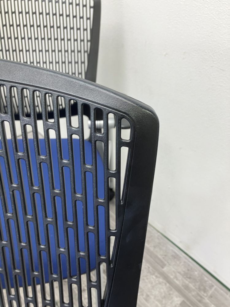 オカムラ 固定肘付グラータチェア4脚セット 8142GA 固定肘付グラータチェア4脚セット 8142GA