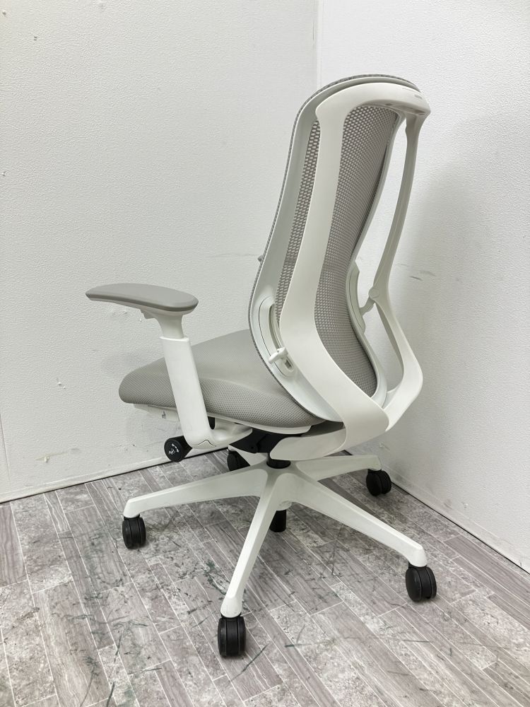 オカムラ 可動肘付シルフィーチェア C685XW FMP3 可動肘付シルフィーチェア C685XW FMP3