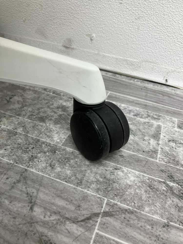 オカムラ 可動肘付シルフィーチェア C685XW FMP3 可動肘付シルフィーチェア C685XW FMP3