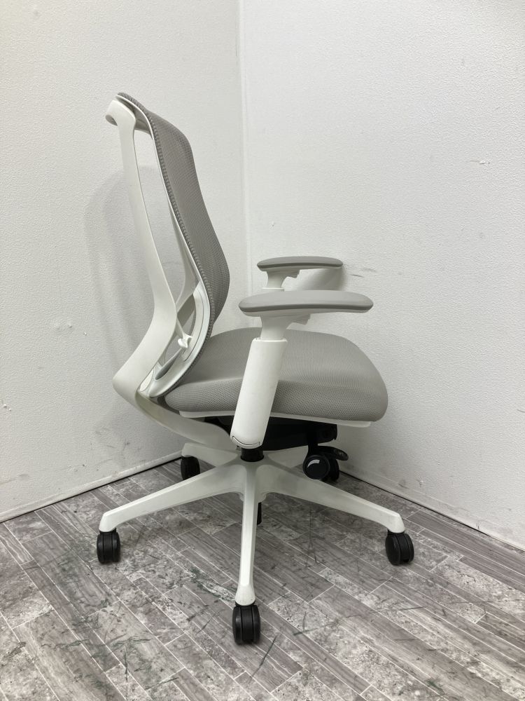 オカムラ 可動肘付シルフィーチェア C685XW FMP3 可動肘付シルフィーチェア C685XW FMP3