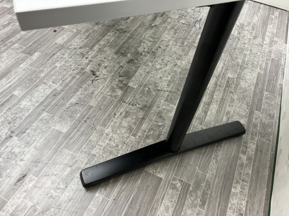 オカムラ 1800ミーティングテーブル 87AFAH MAS1 1800ミーティングテーブル 87AFAH MAS1