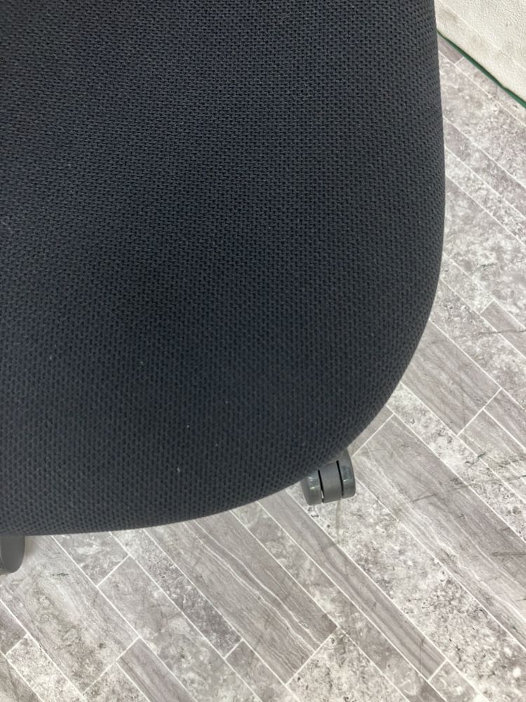 トヨスチール TBMメッシュチェア Black TBMメッシュチェア Black