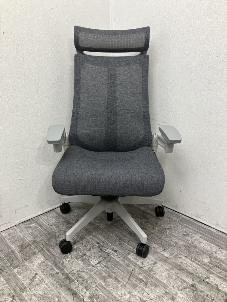 イトーキ ヘッドレスト付き可動肘付きアクトチェア KG-477JE-GNT3 ヘッドレスト付き可動肘付きアクトチェア KG-477JE-GNT3