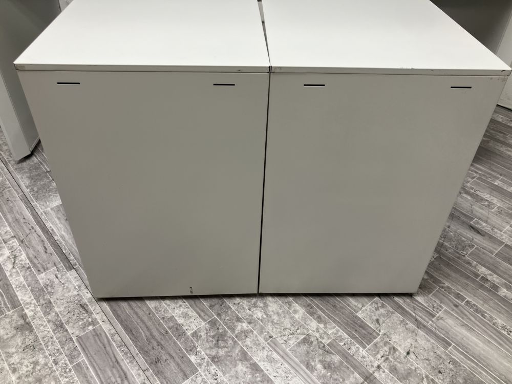 デスクコクヨ/ ワゴンイトーキ 1600平デスク＋ワゴン3点セット  1600平デスク＋ワゴン3点セット 