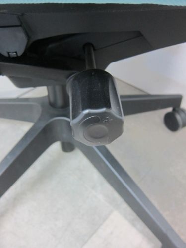 イトーキ フルゴチェア KF-430GB-T1S4 フルゴチェア KF-430GB-T1S4