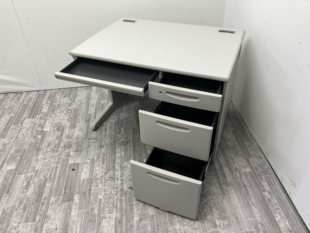 オカムラ 1000片袖デスク  1000片袖デスク 