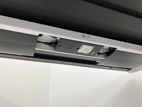 オカムラ 電動昇降式1150平デスク  電動昇降式1150平デスク 