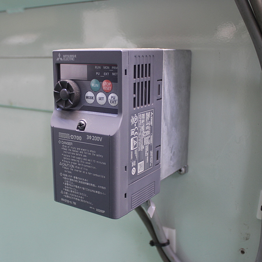 LUXO/ラクソー　 　卓上ダイヤモンドソー　インバーター搭載型　　 VW-55 　卓上ダイヤモンドソー　インバーター搭載型　　 VW-55