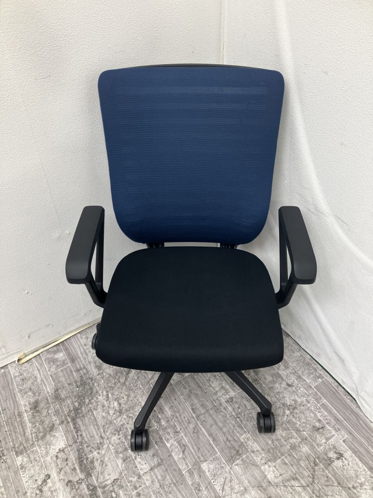 イトーキ 肘付エピオスチェア KE-450GB-T1T1B2 肘付エピオスチェア KE-450GB-T1T1B2