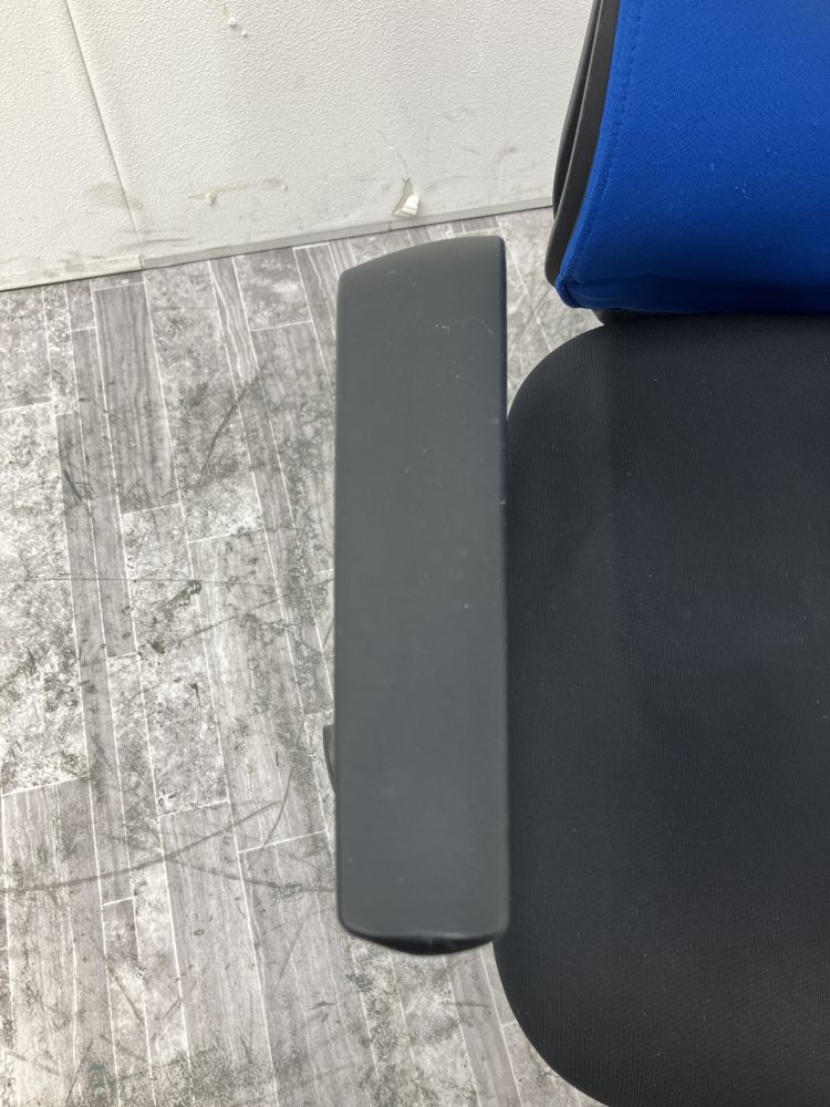 ウチダ 可動肘付AJチェア  可動肘付AJチェア 